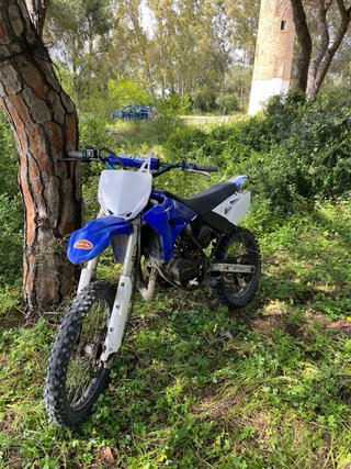 Yamaha YZ85 Motocross Azul/Blanco