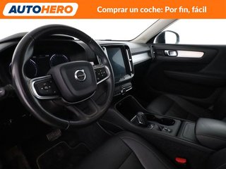 Volvo XC40 2.0 T4 Momentum 2WD