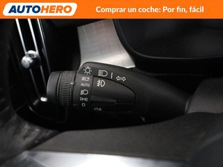 Volvo XC40 2.0 T4 Momentum 2WD