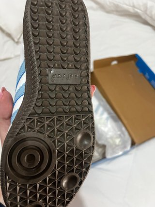 Zapatillas Adidas Blancas y Azules