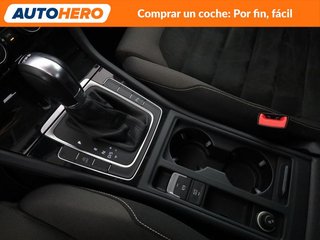 Volkswagen Golf 2.0 TDI Sport by R-Line BlueMotion