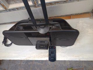 Radio con mando a distancia