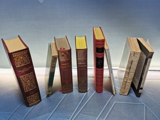 Lote 8 NOVELAS, LIBROS CLÁSICOS Morris West, Joseph Conrad, Camilo José cela y mas autores
