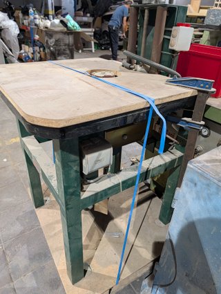 Fresadora de mesa industrial
