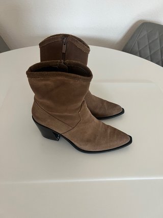 Botines Stradivarius Piel T.38 Tacón Negro