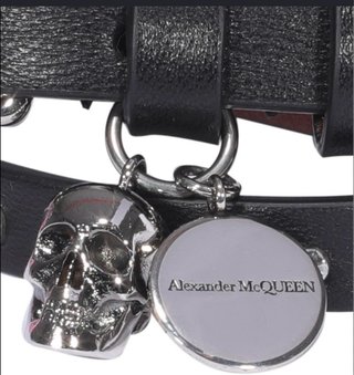 Pulsera Alexander McQueen Calavera y Moneda