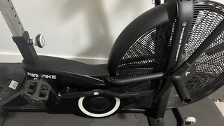 Bicicleta Aire Titanium Strength Pro V