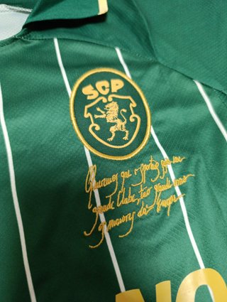 Camiseta Nike Verde y Dorada Talla S