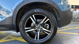 VOLVO XC40 B3 PLUS DARK AUTO