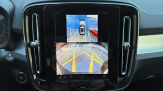 VOLVO XC40 B3 PLUS DARK AUTO