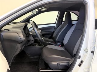 TOYOTA Aygo X Play MT