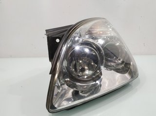 424282 faro izq 921011d0 kia carens (un) concept