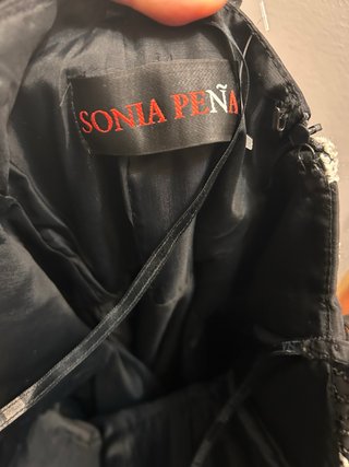 Vestido negro satén bordado