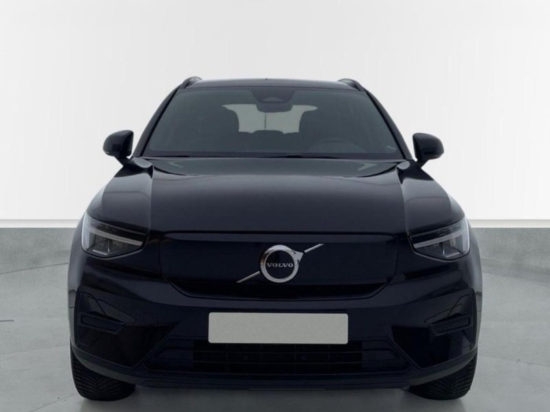 Volvo XC40 2023, foto 3