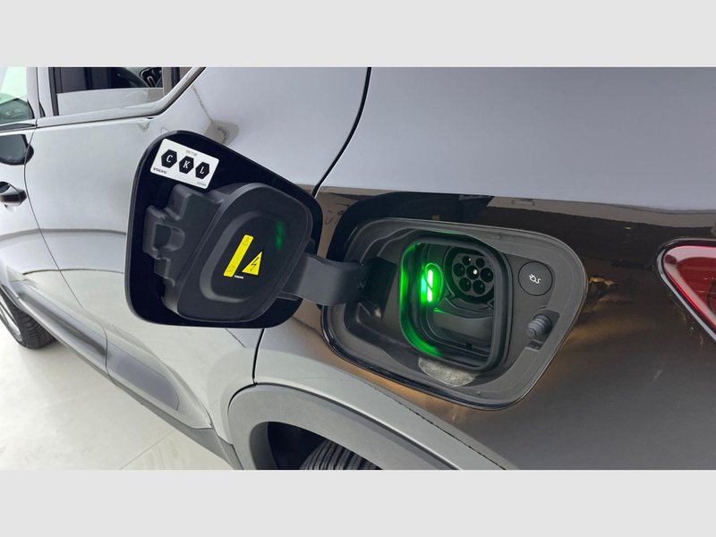 Volvo XC40 2023, foto 18