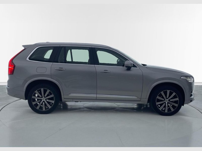 Volvo XC90 2023, foto 5