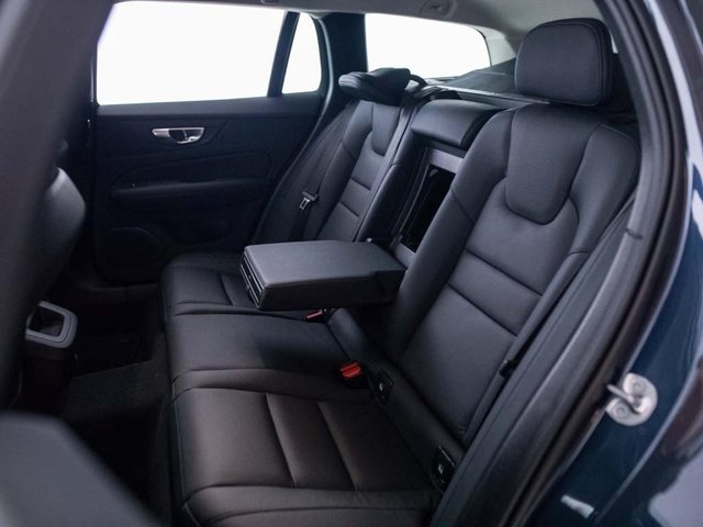Volvo V60 2.0 B3 (G) Core Auto
