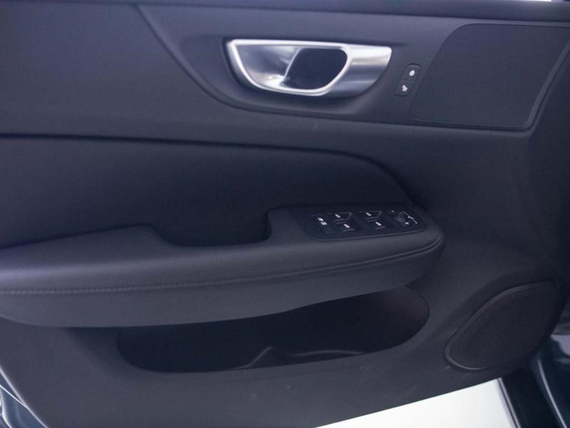 Volvo S60 2024, foto 25