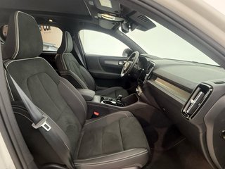 Volvo XC40 2.0 B3 G Plus Dark Auto