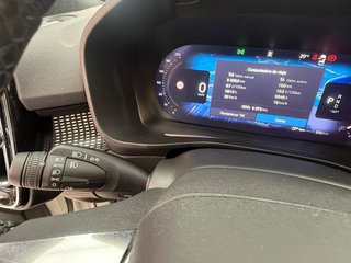 Volvo XC40 2.0 B3 G Plus Dark Auto