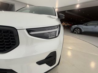 Volvo XC40 2.0 B3 G Plus Dark Auto