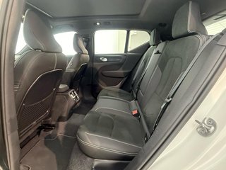 Volvo XC40 2.0 B3 G Plus Dark Auto