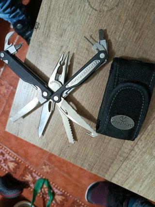 Leatherman Charge TTi Multiherramienta