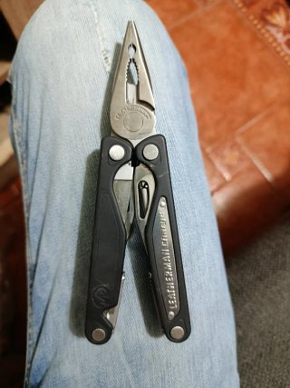 Leatherman Charge TTi Multiherramienta