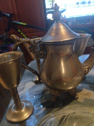 Juego de tetera y vasos