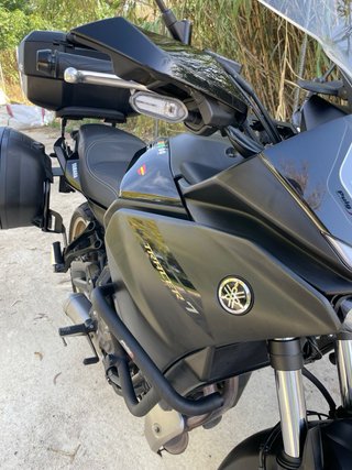 Yamaha Tracer 7 Negra. A2.