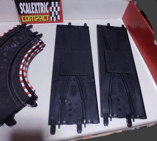 Scalextric Compact. Pack pistas cruce.