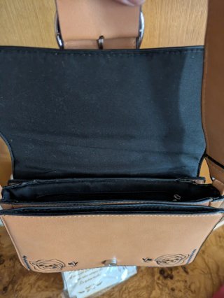 Bolso bandolera Stradivarius bordado