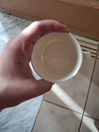 Tazza gialla con citazione Oscar Wilde