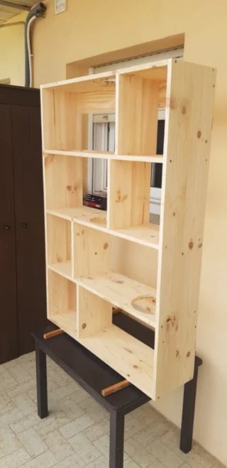 Estantería para gatos de madera