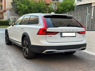 VOLVO V90 Cross Country