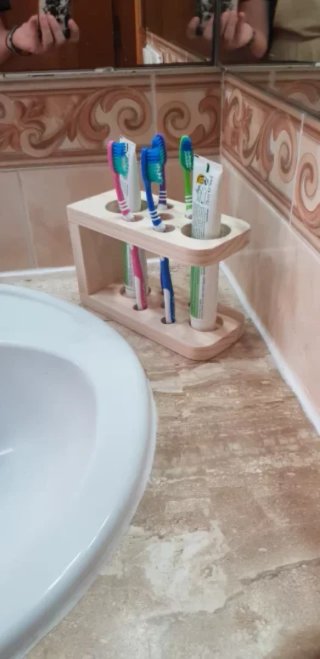 Portacepillos de madera para baño