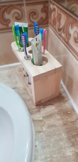 Portacepillos de madera para baño