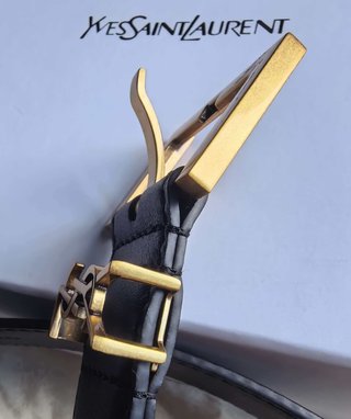 Cinturón YSL Mujer Cuero Negro Hebilla Dorada