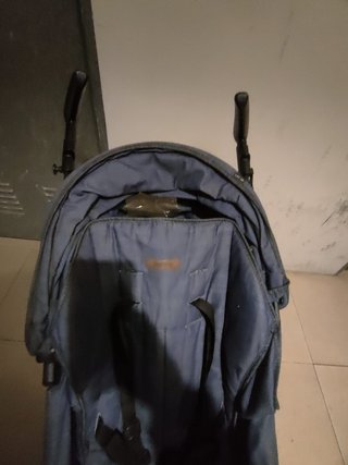 Silla de paseo tipo paraguas azul