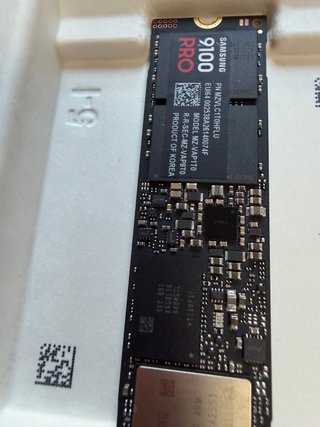 Samsung SSD 9100 PRO 4TB PCIe 5.0 NVMe