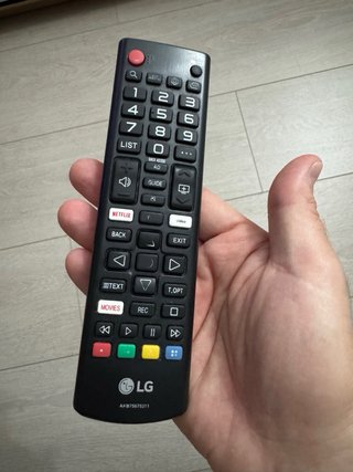 LG 55” 4K Smart TV - Modelo 55UM7100PLB