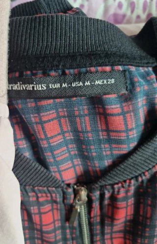 Lote 4 cazadoras Talla M