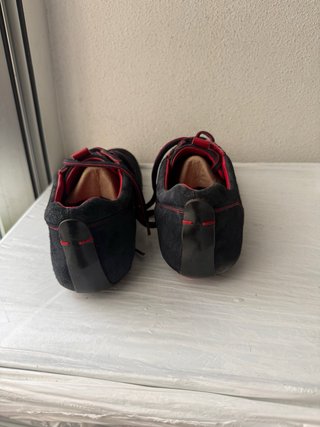 Zapatillas Carolina Herrera ante negro