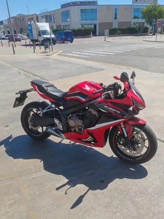 Honda CBR650R 2021 Roja Negra