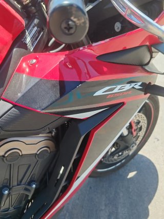 Honda CBR650R 2021 Roja Negra