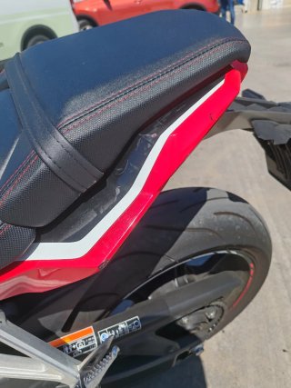 Honda CBR650R 2021 Roja Negra