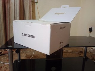 Occhiali VR Samsung Odyssey in vendita