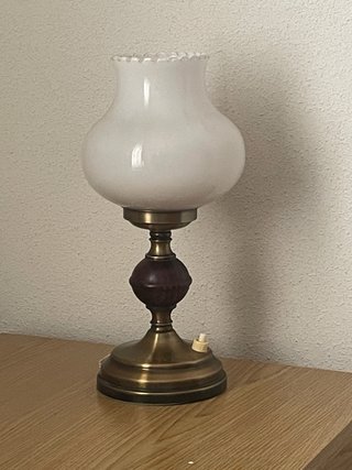 Lámpara de mesa vintage metal y madera