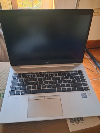 Portátil HP Plata Reacondicionado metálico