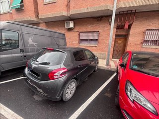 Peugeot 208 2013